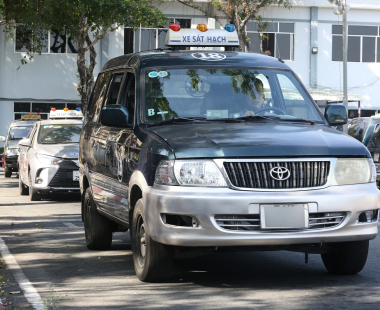 Khóa học bằng B tự động